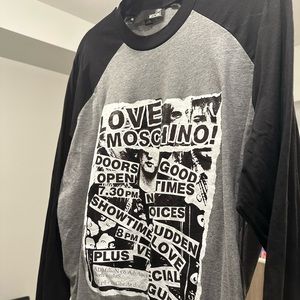 Sweater Moschino, size M, oversize style